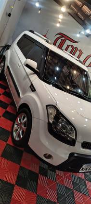 KIA SOUL 1.6 U.153 16V GASOLINA 4P AUTOMÁTICO KIA SOUL 1.6 U.153 16V GASOLINA 4P AUTOMÁTICO